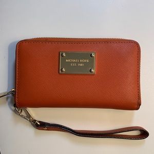 Michael Kors Wristlet Wallet